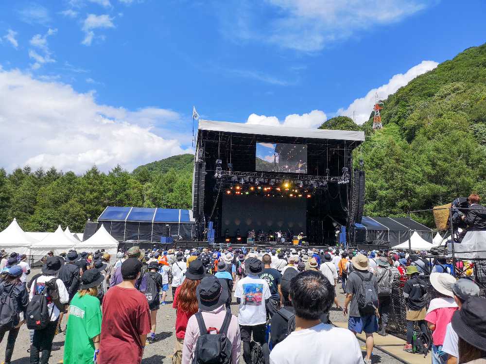 ホワイトステージ。