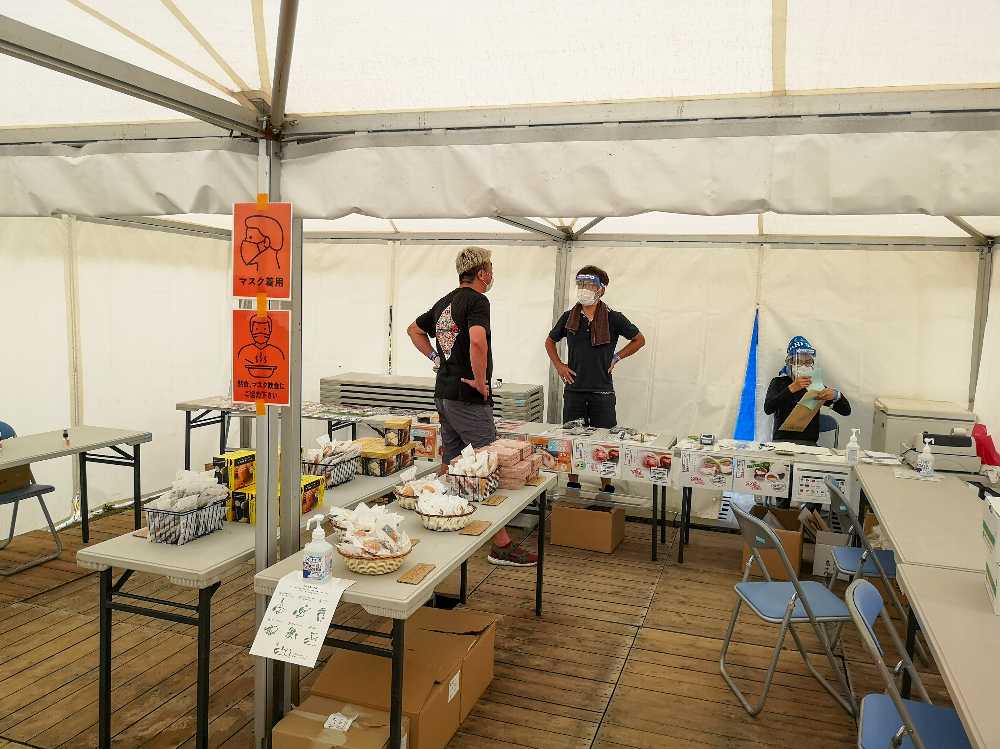 新潟の地酒も販売していました。