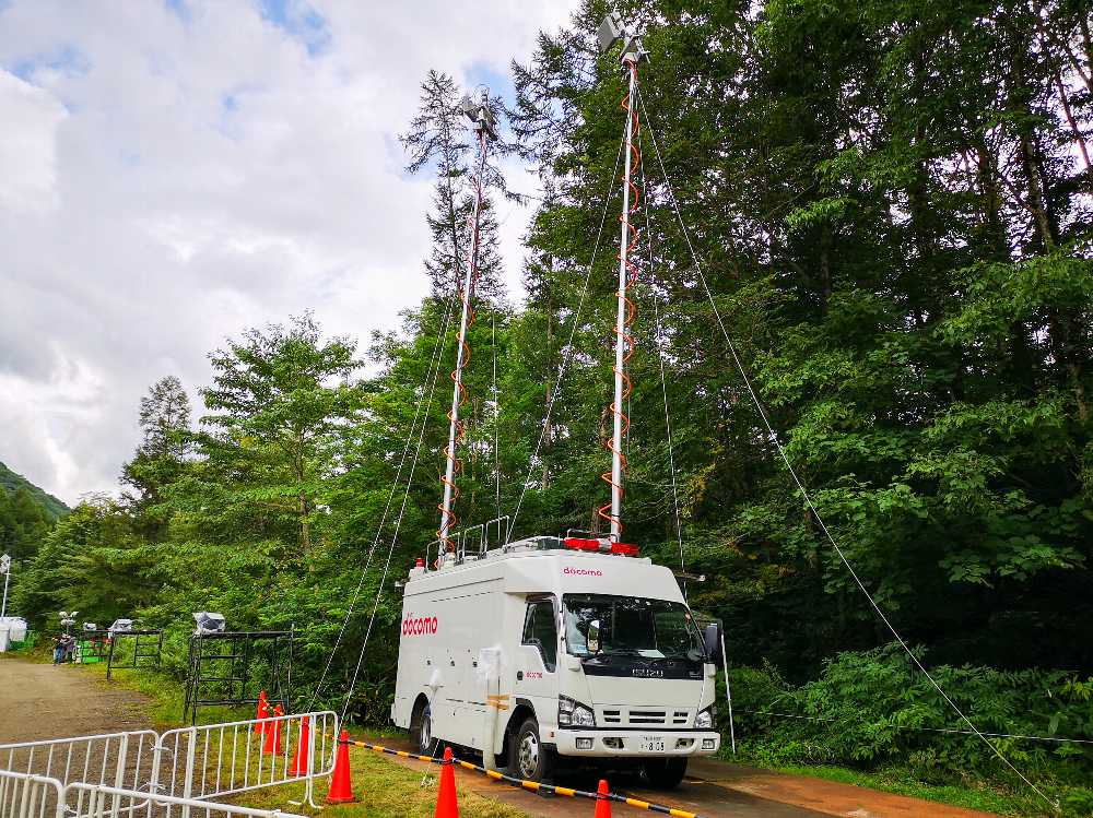 NTTドコモの移動基地局。