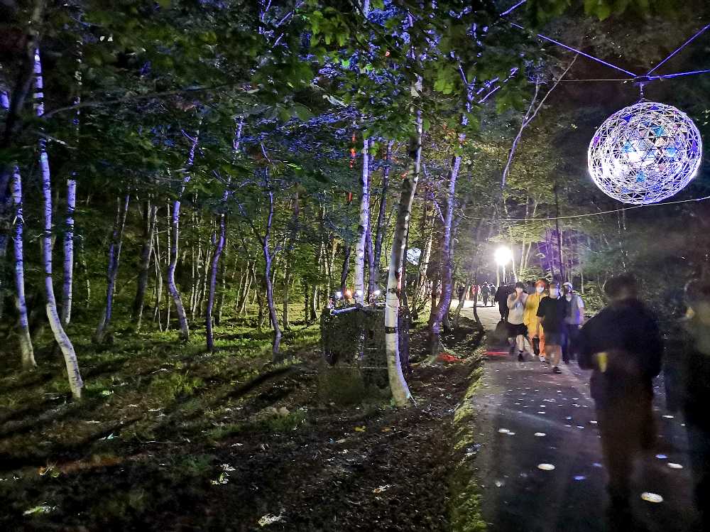 夜の導線の装飾。