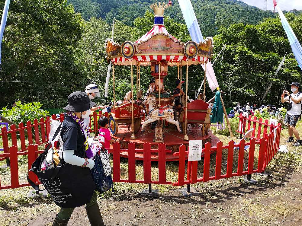 メリーゴーランドは例年通り。