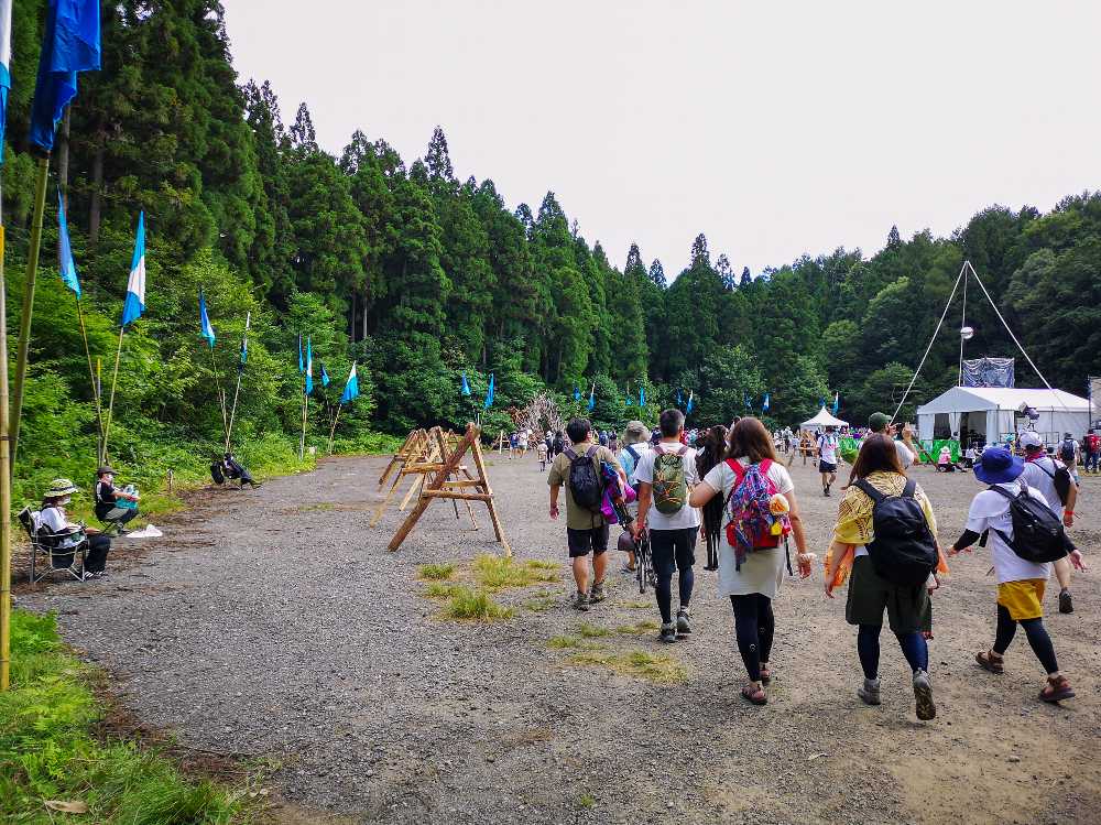 フィールド・オブ・ヘブンの後方。