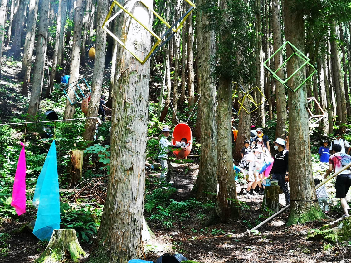 Kidsの森はかなりの斜面。