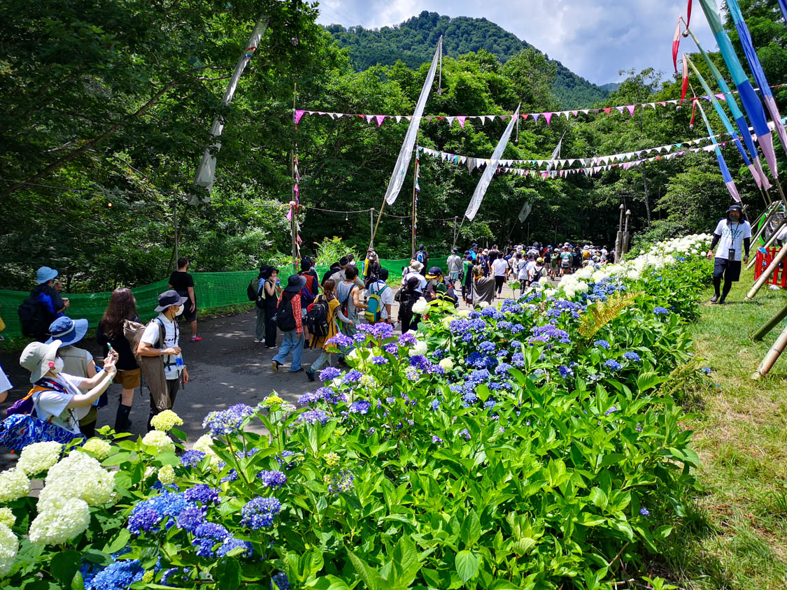 キッズランド前導線。