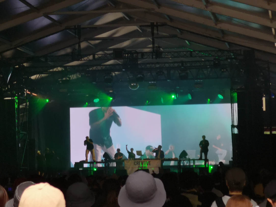 レッドマーキー、クリエイティブドラッグストア。