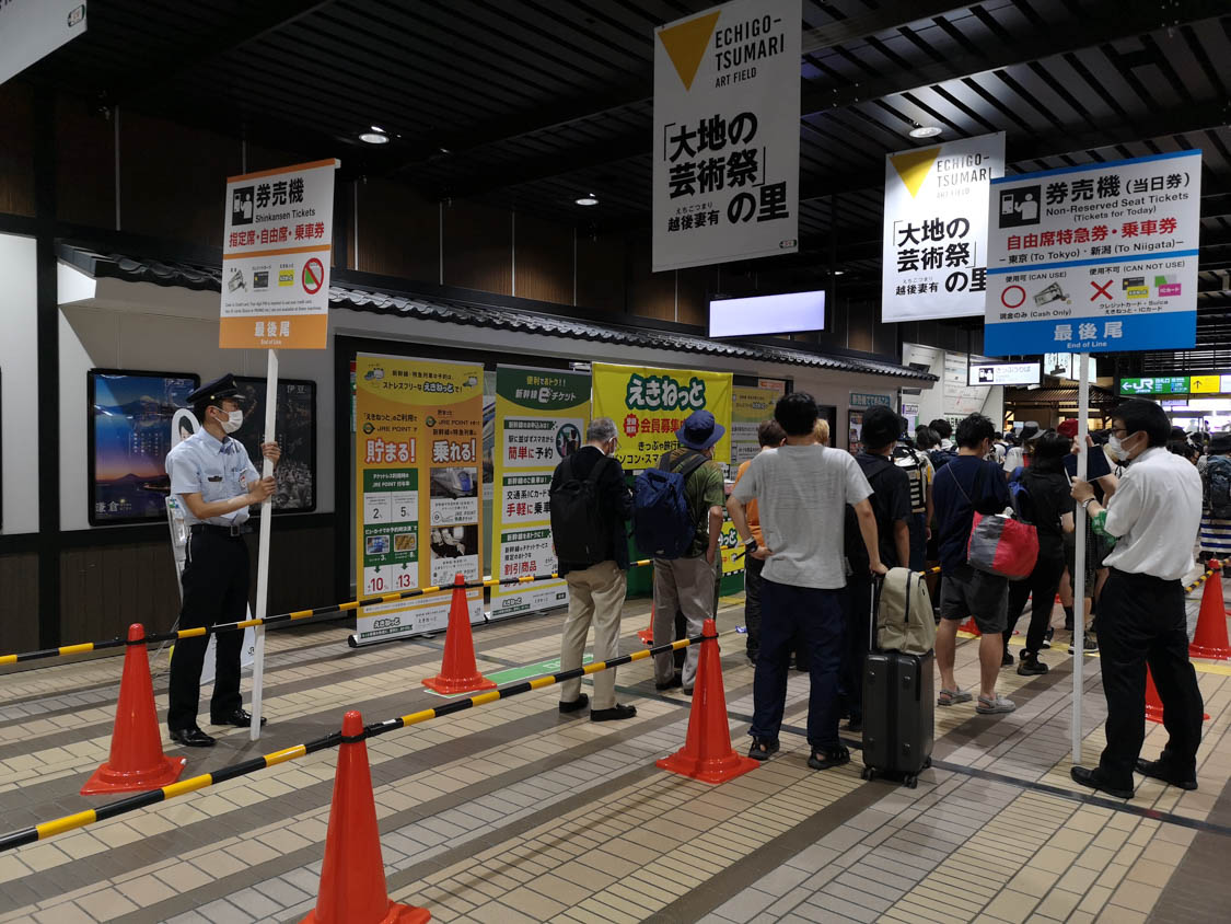 正午前になると行列もほぼ解消します。