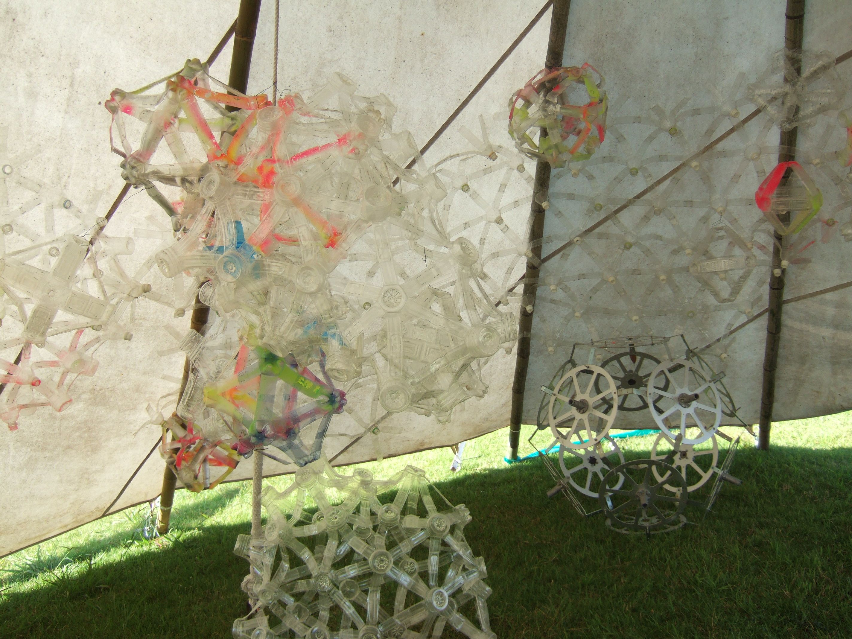 ペットボトルで作ったオブジェ。