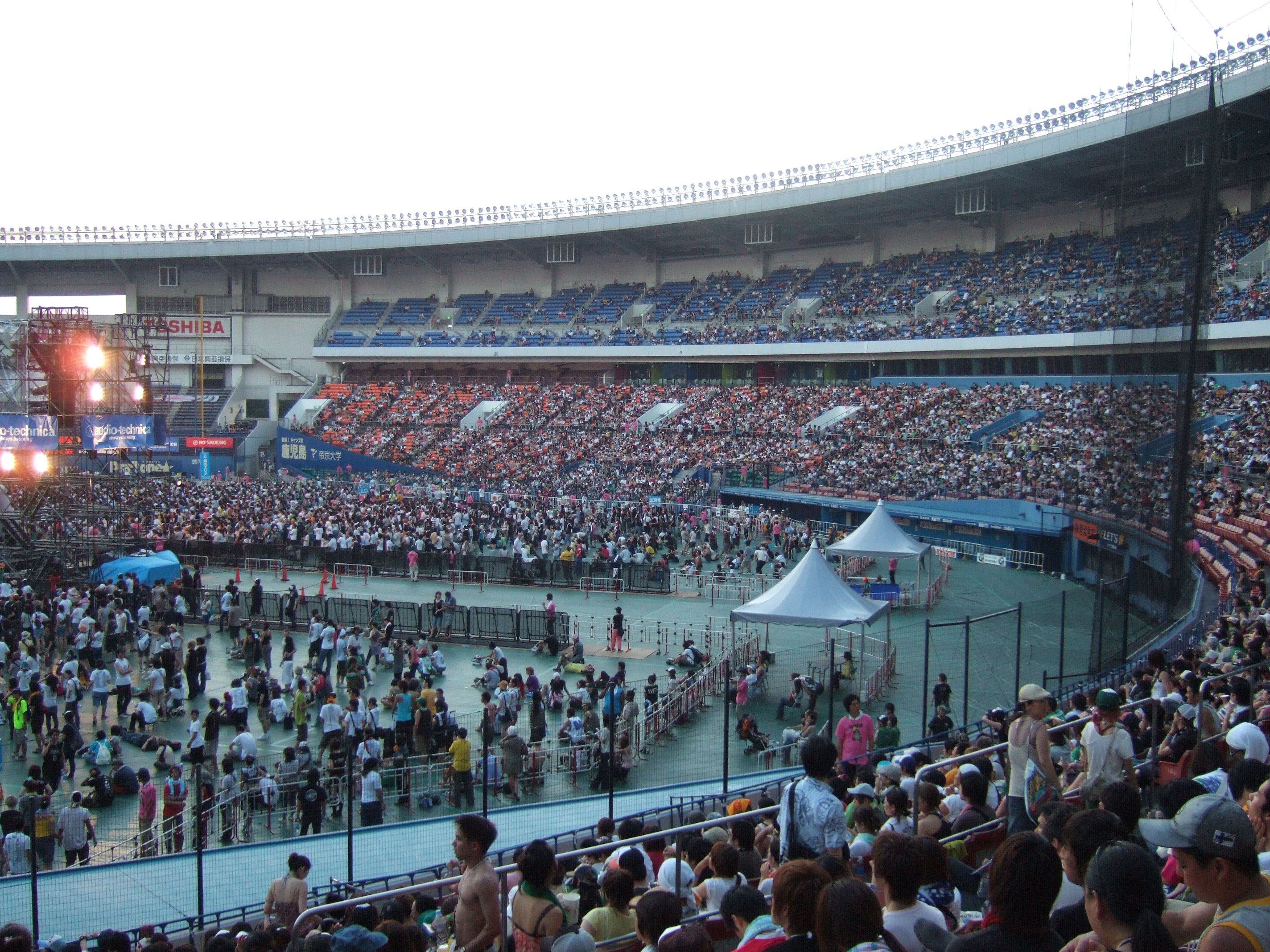 マリン・ステージ後方。