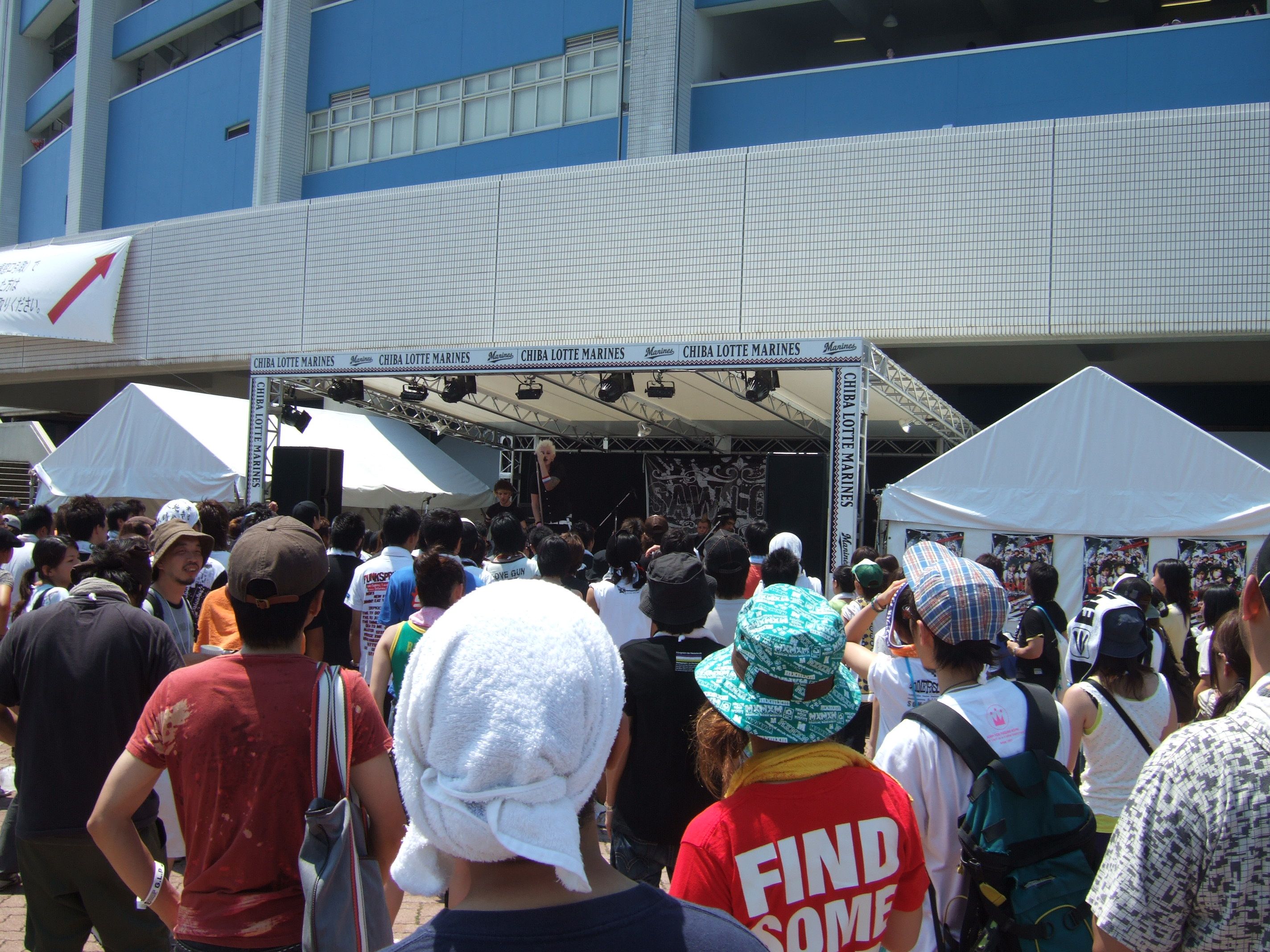 マリン・ステージの外周に設けられた小さなステージ。