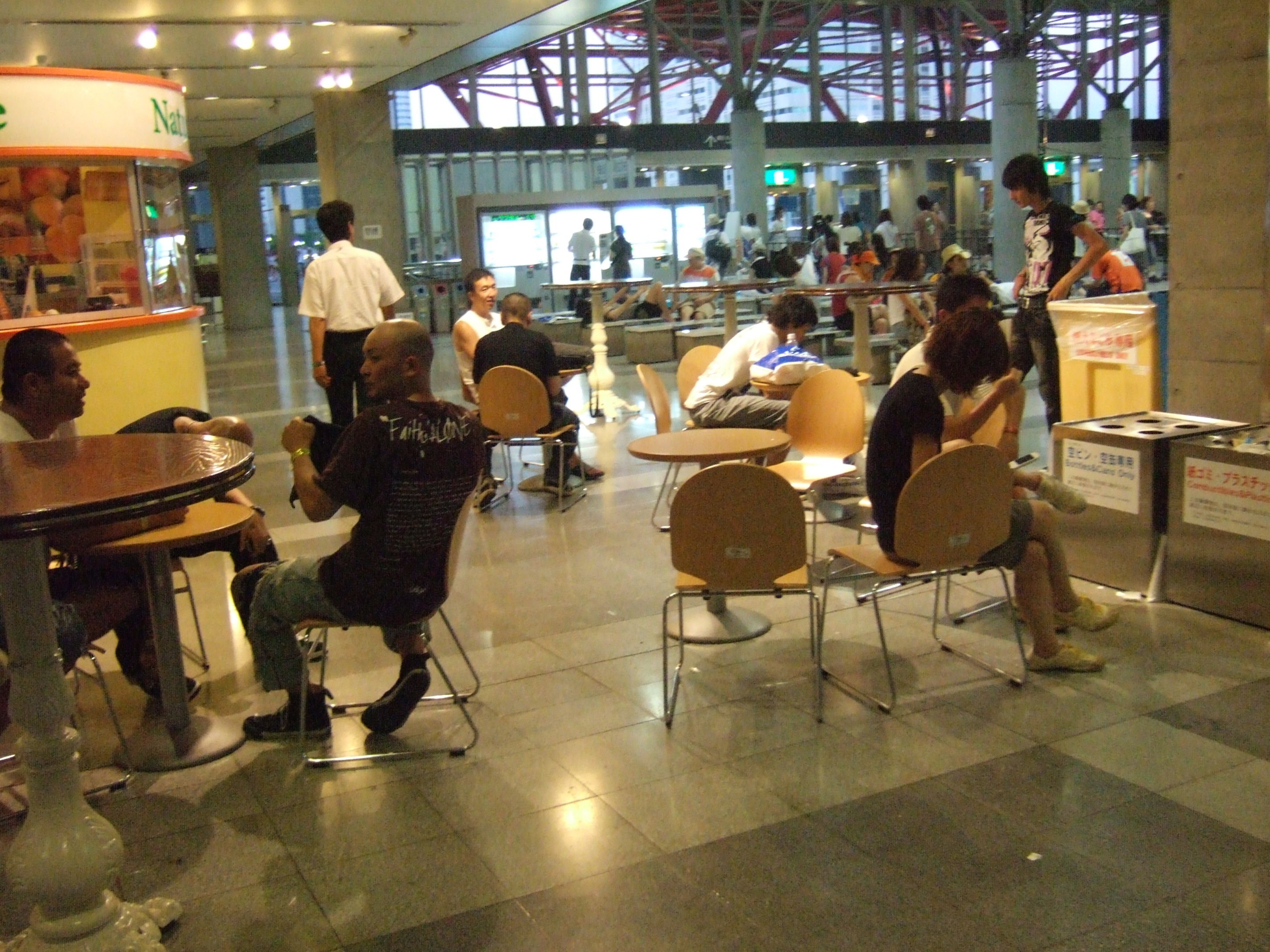 幕張メッセに常駐されているテーブルその2。 