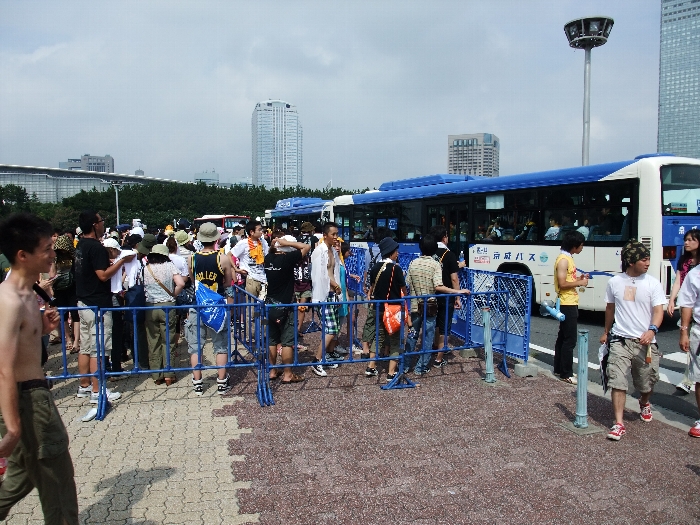 京成バスが運行するシャトルバス。