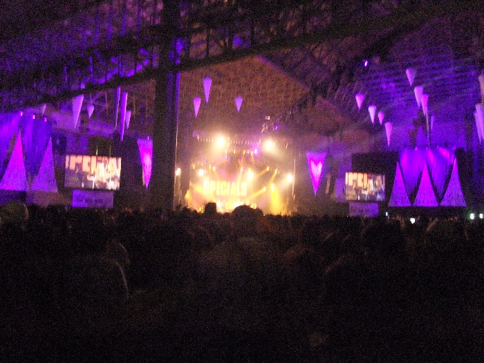 マリンステージに次いで大きなステージで、幕張メッセの中では最も大きなステージです。