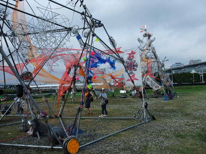 意味を求めるわけではありませんが意図は求めたい気がします。