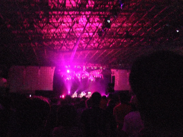 3日目、ティーンエイジ・ファンクラブの公演中。