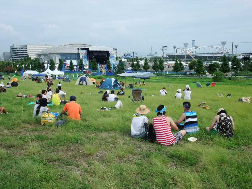 奥に見えるのはスカイステージではなくマリンステージ。