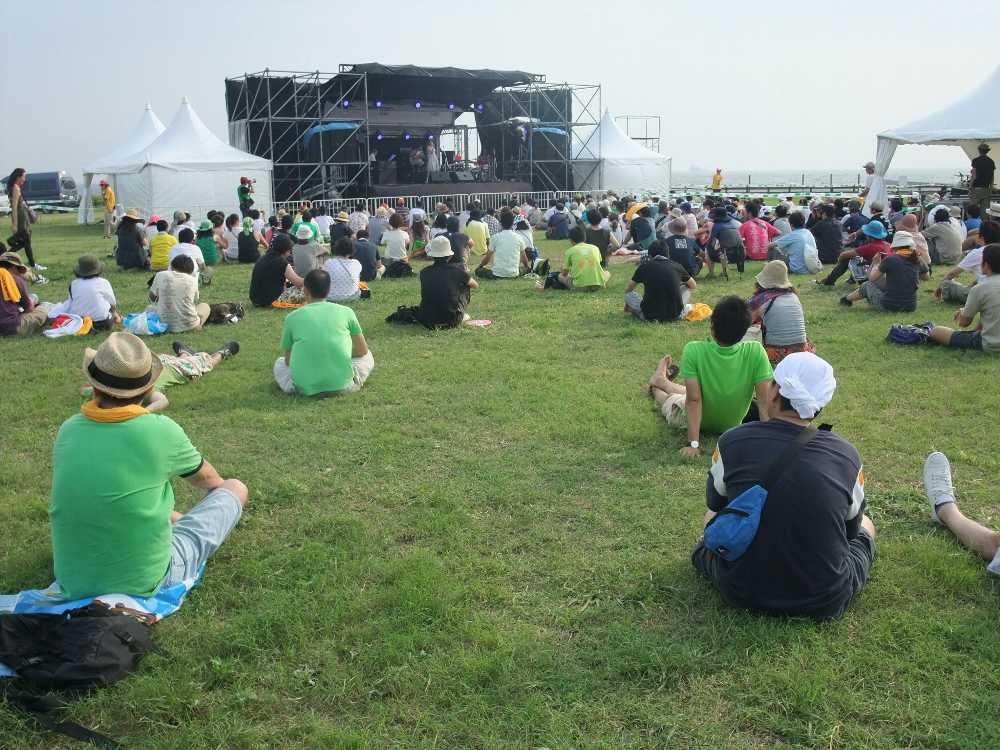 マリンステージ以外では唯一の座ってみられるステージ。