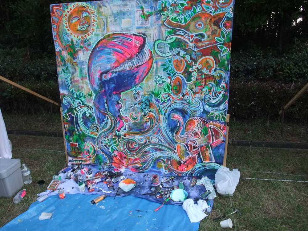 制作途中なのか完成なのか。