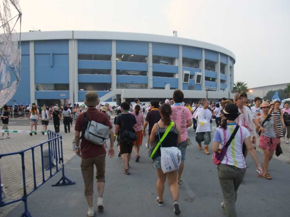 目の前にマリンスタジアム。