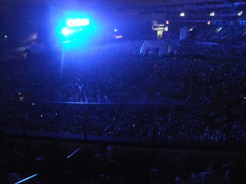 マリンステージの初日のトリ、ザ・ストロークス。