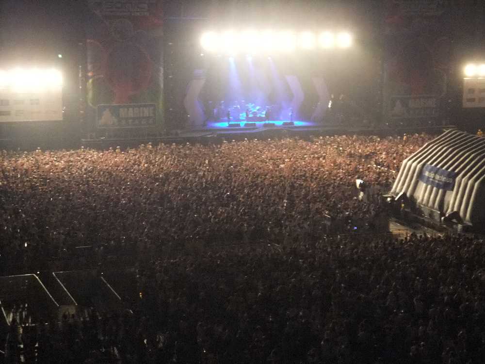 アリーナも満杯。