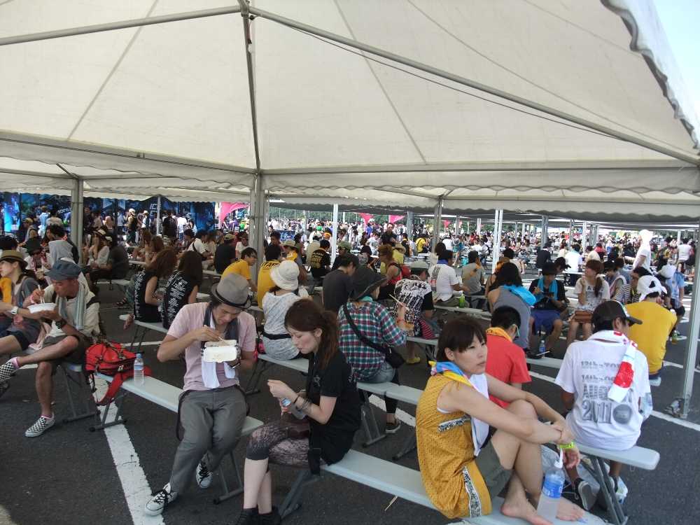 遮光性のあるテント。