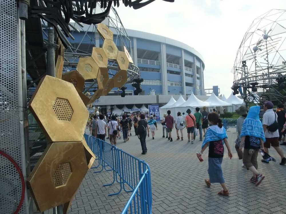 マリンステージ到着。