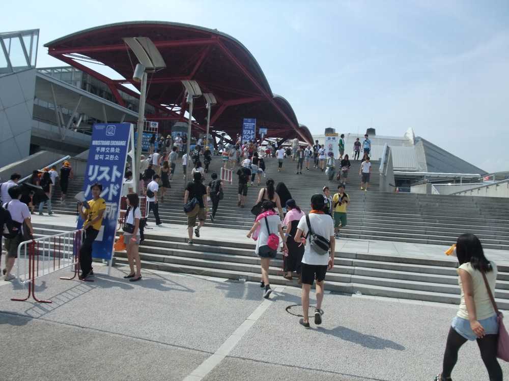 幕張メッセへ。