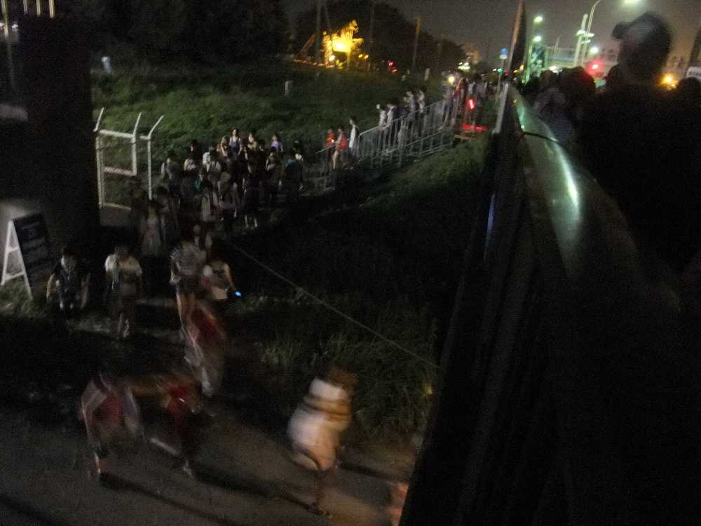 幕張メッセ南側の階段。