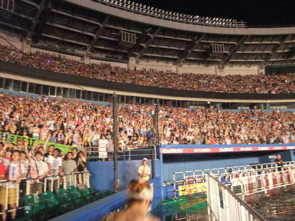 土曜日午後7時10分ごろ。