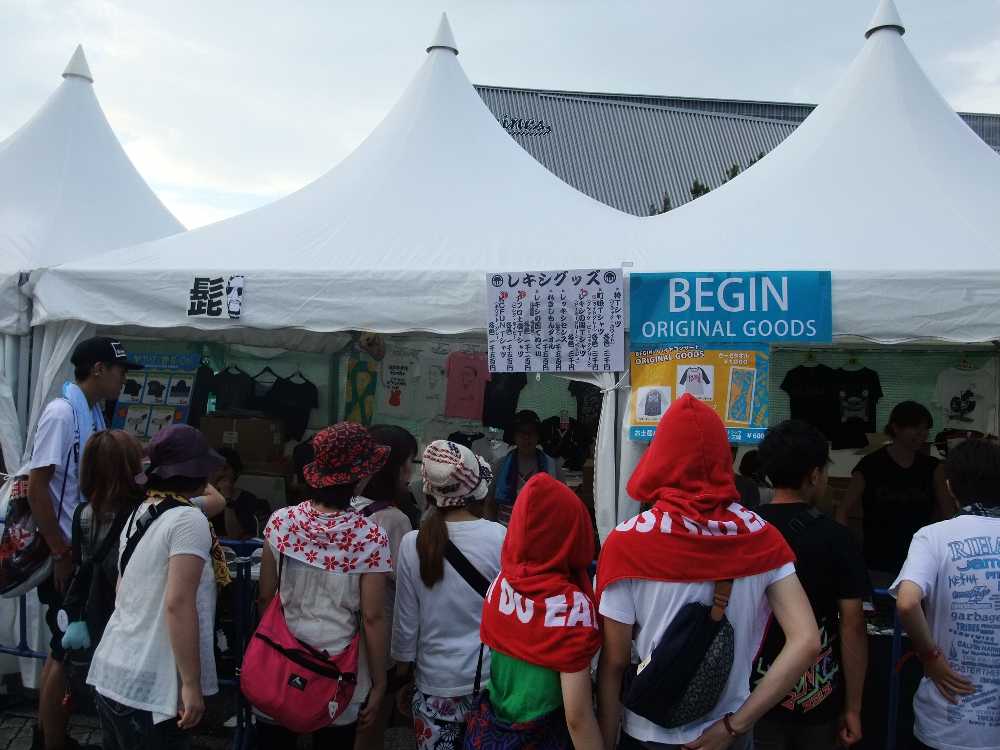 シーサイドガーデンのアーティスト。