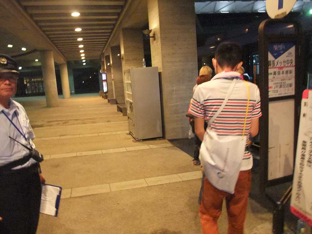 ほぼ待たずに乗れる。