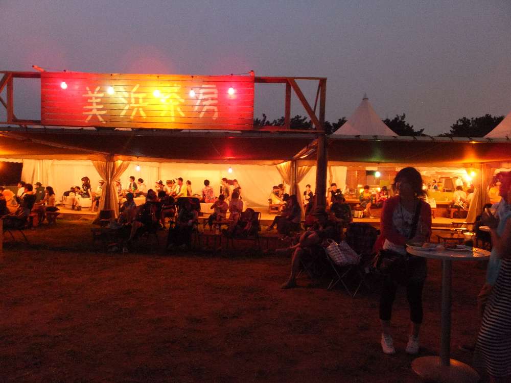 ステージ側から。