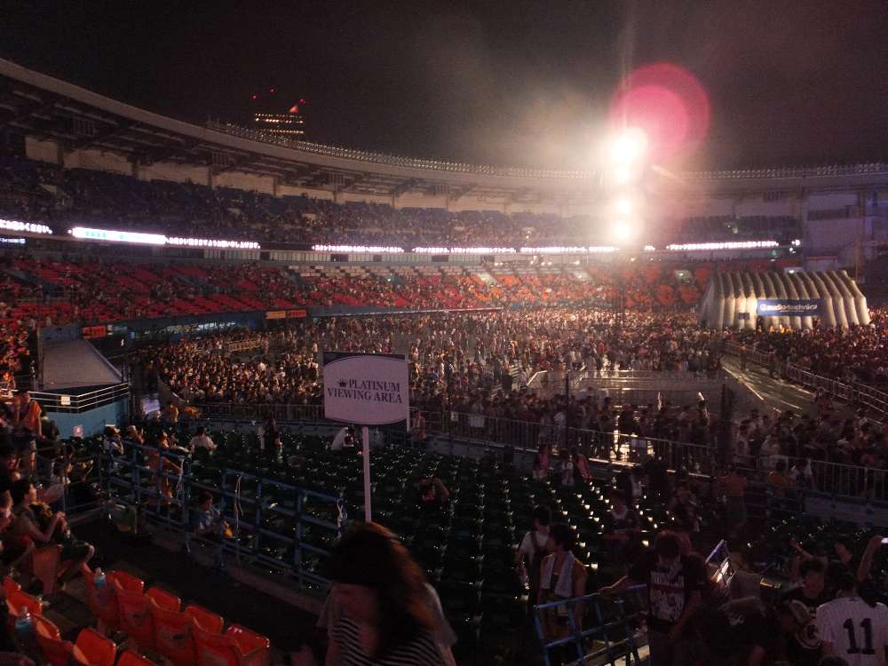 マリンステージ初日の終演後。