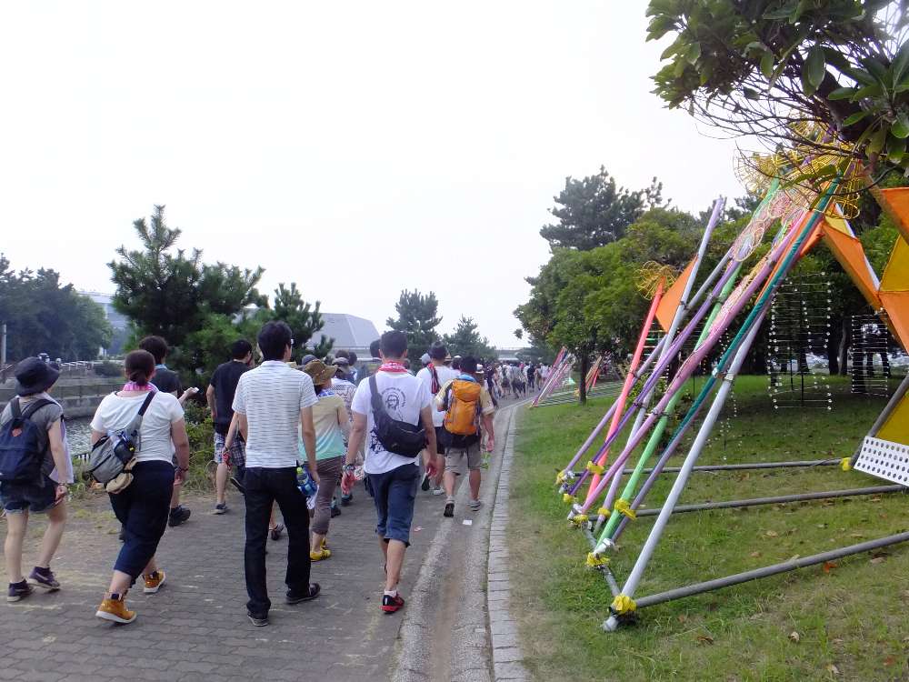 川沿いの装飾。