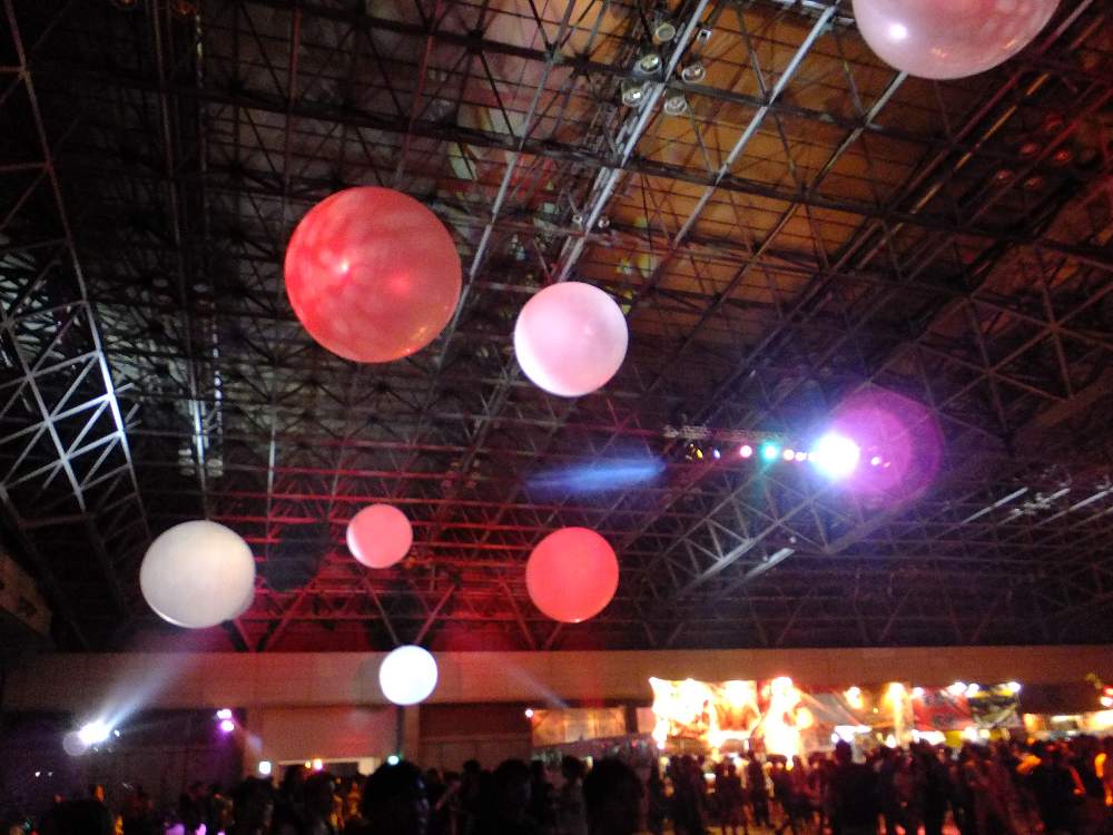 ソニックウェーブの隣。飲食店のあるところ。