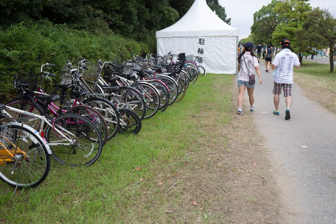 リストバンド交換所前駐輪場。