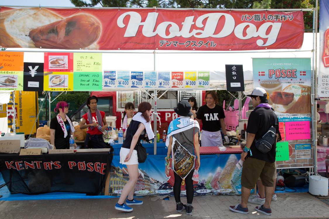 ホットドッグ店。