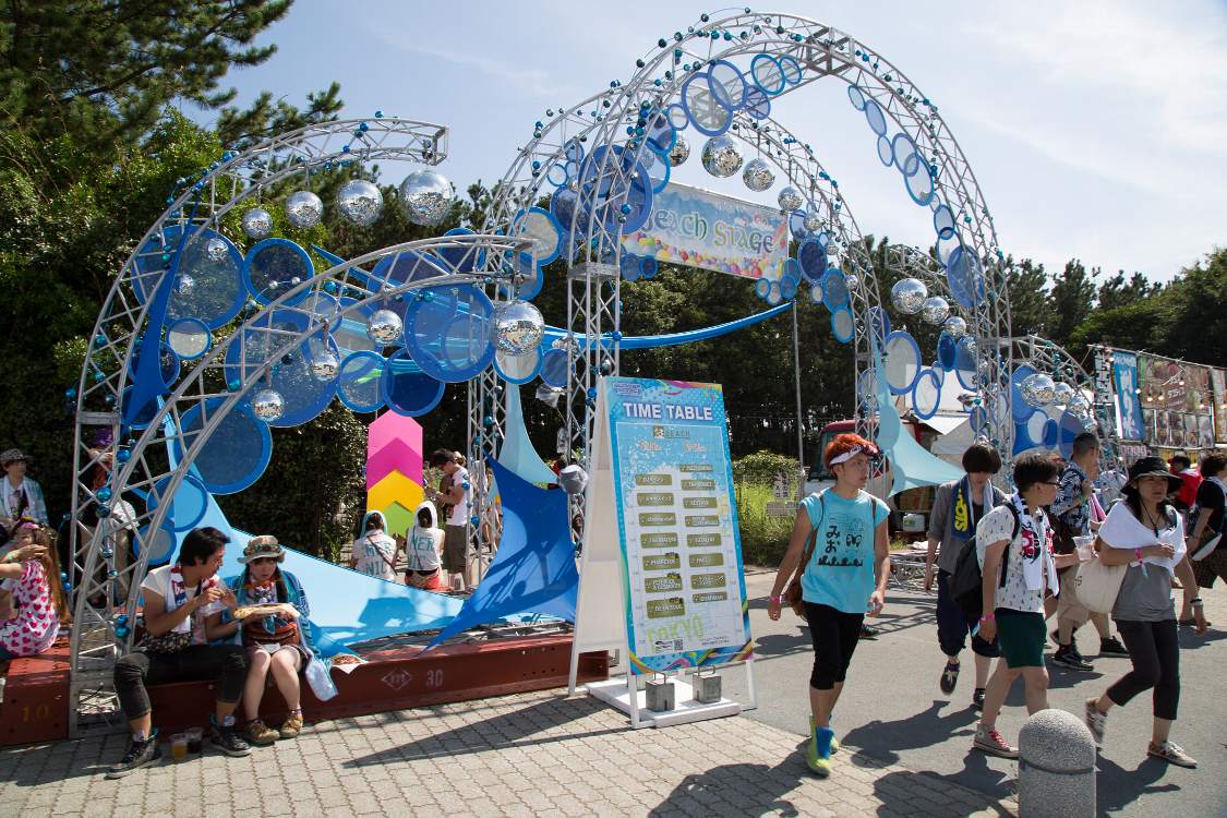 ビーチステージの導線の入り口。