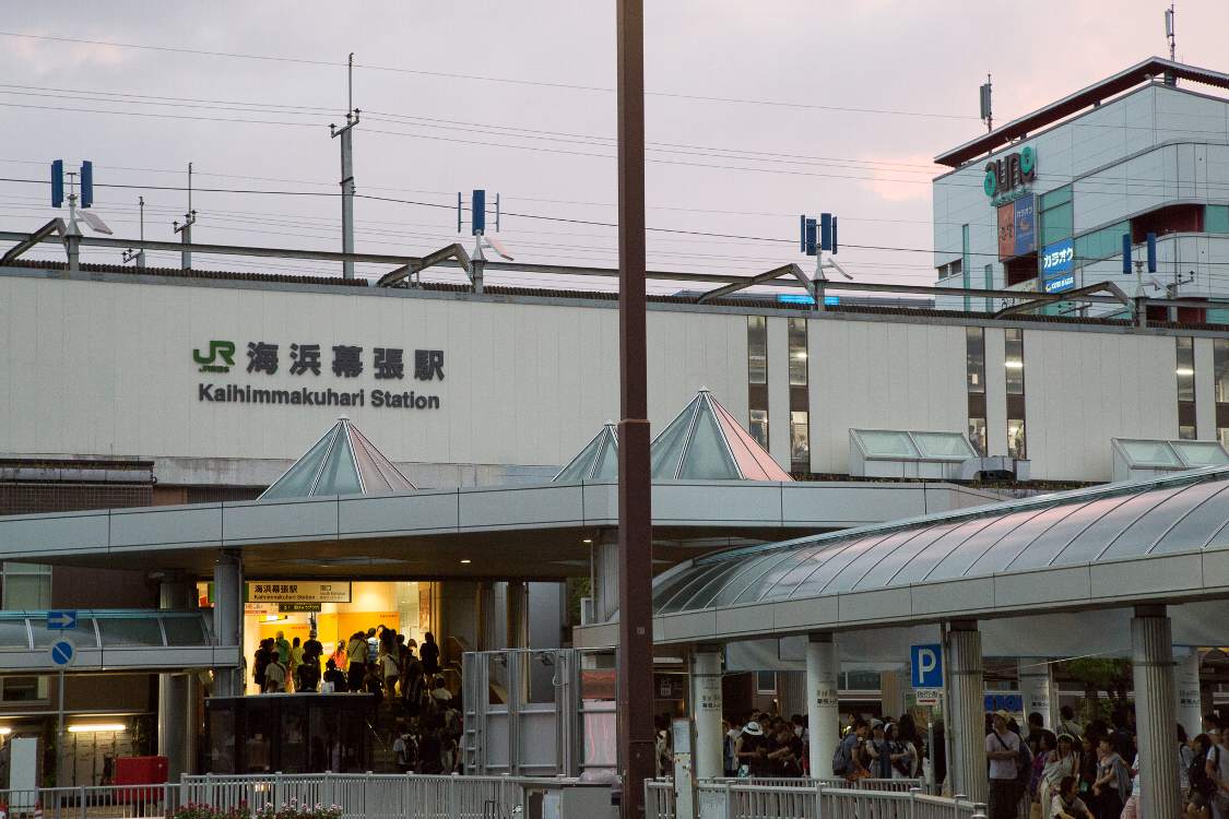 駅まで約10分。