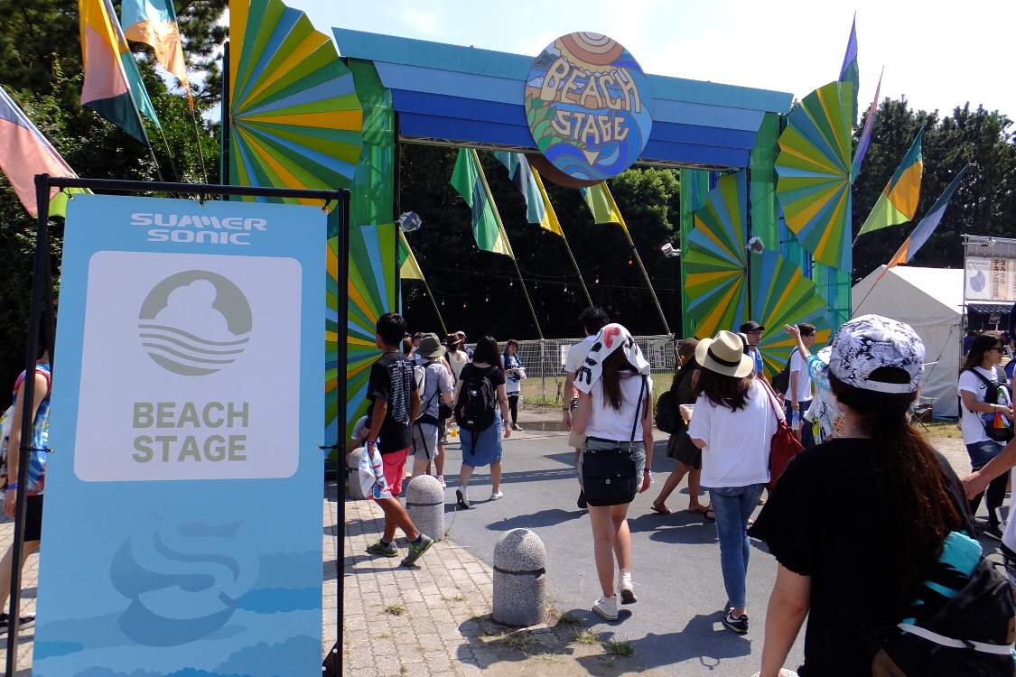 マリンステージLブロックからビーチステージへ。