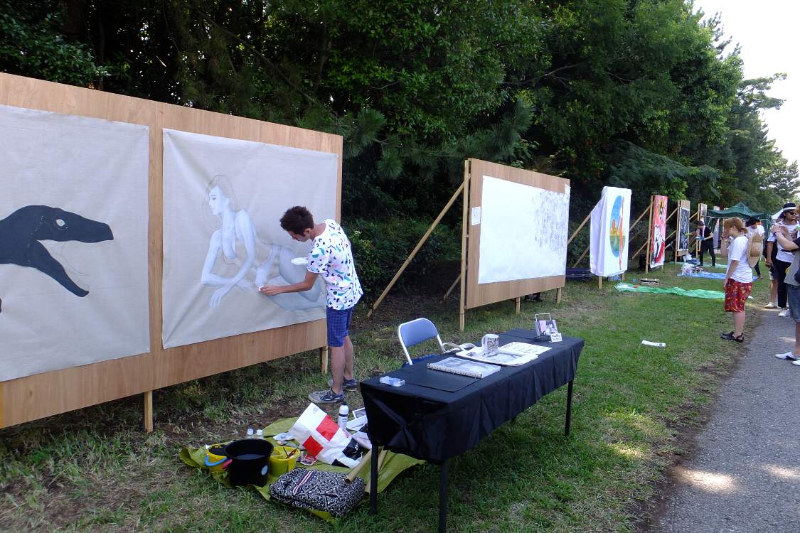 マリンステージゲート周辺にあるソニッカートの公開制作。