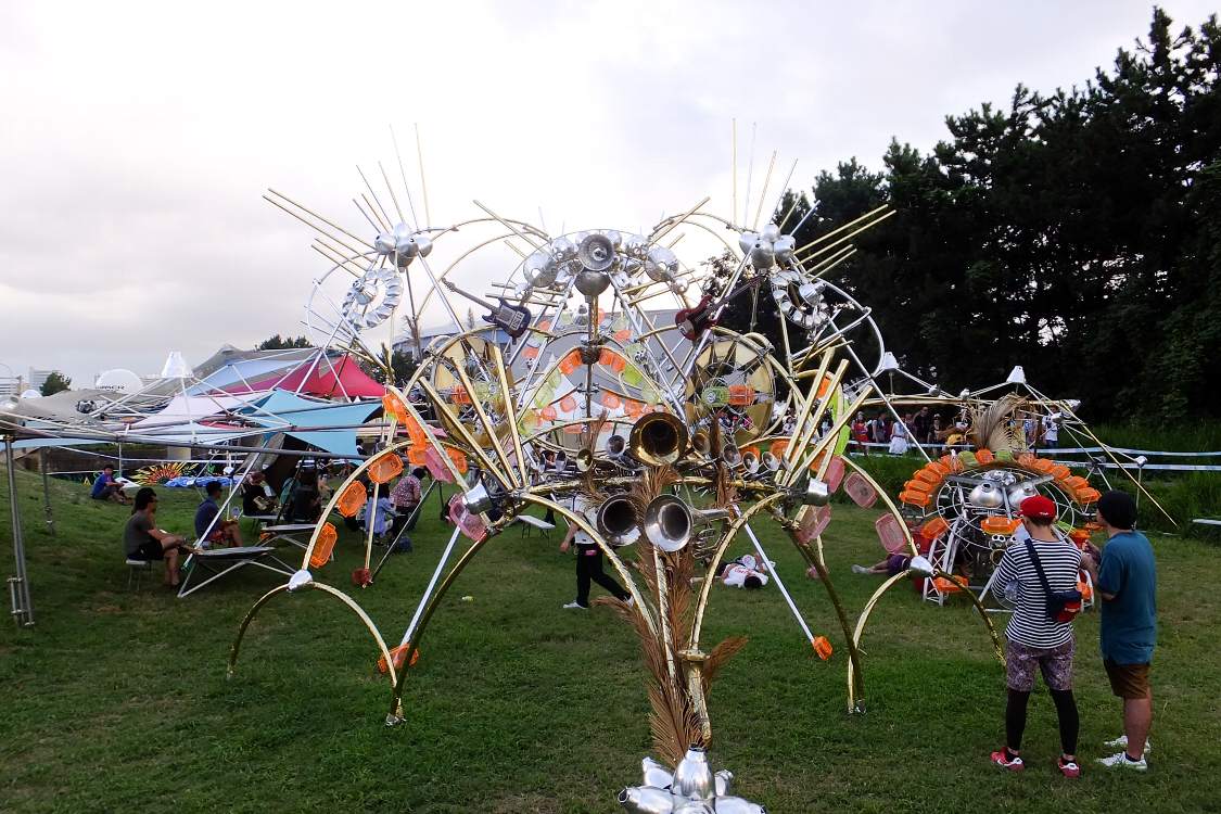 グリーンフィールドはチケットがなくても見られる。