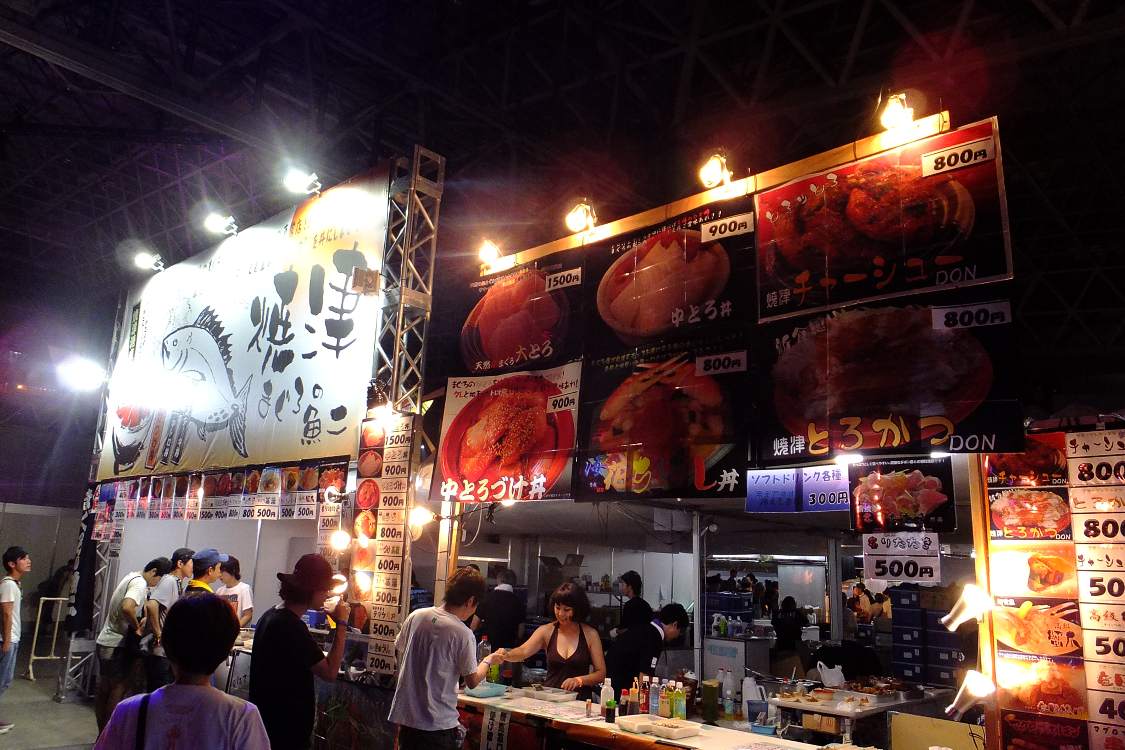 例年通り2店舗分で営業している。サマーソニックの幕張メッセ内では代表的店舗。