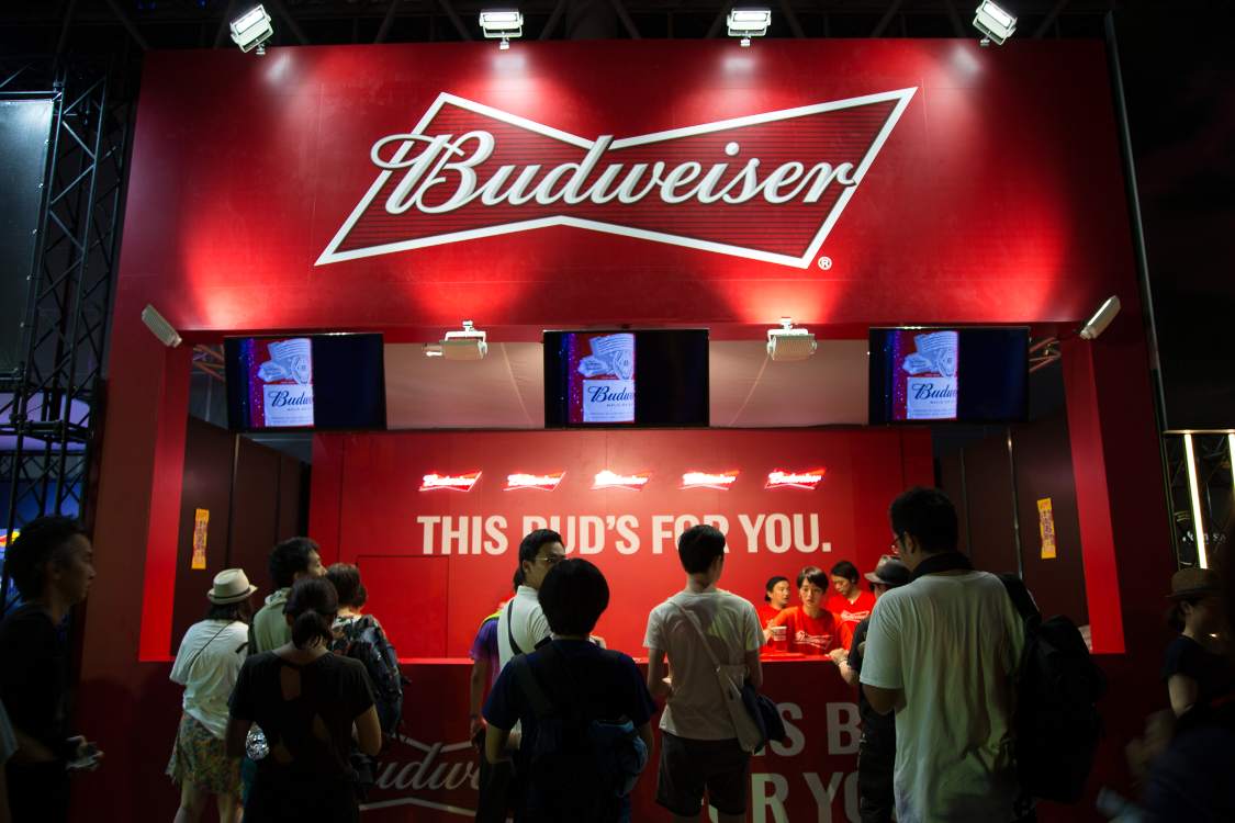 バドワイザー。