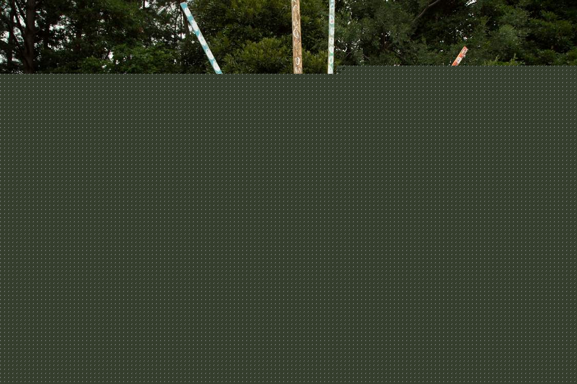 アートなのか衣料品店なのか分かりません。