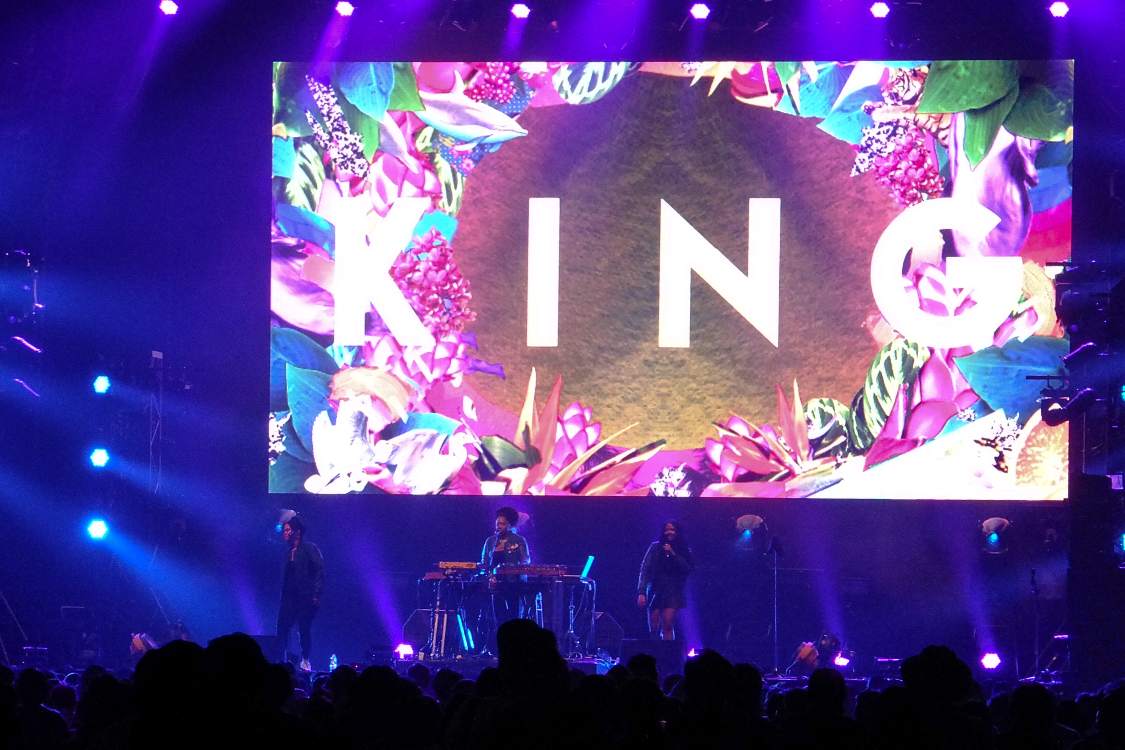 日曜午後4時40分ごろ。キングのころ。