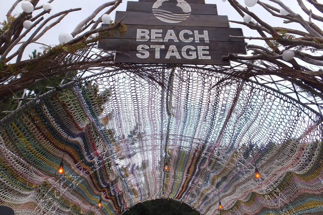 装飾は以前ほど凝っていません。