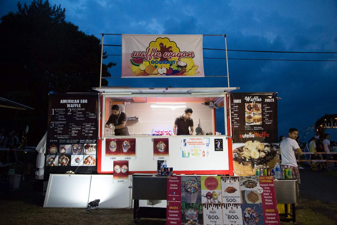 グリーンフィールドの飲食店。ワッフルワゴン。