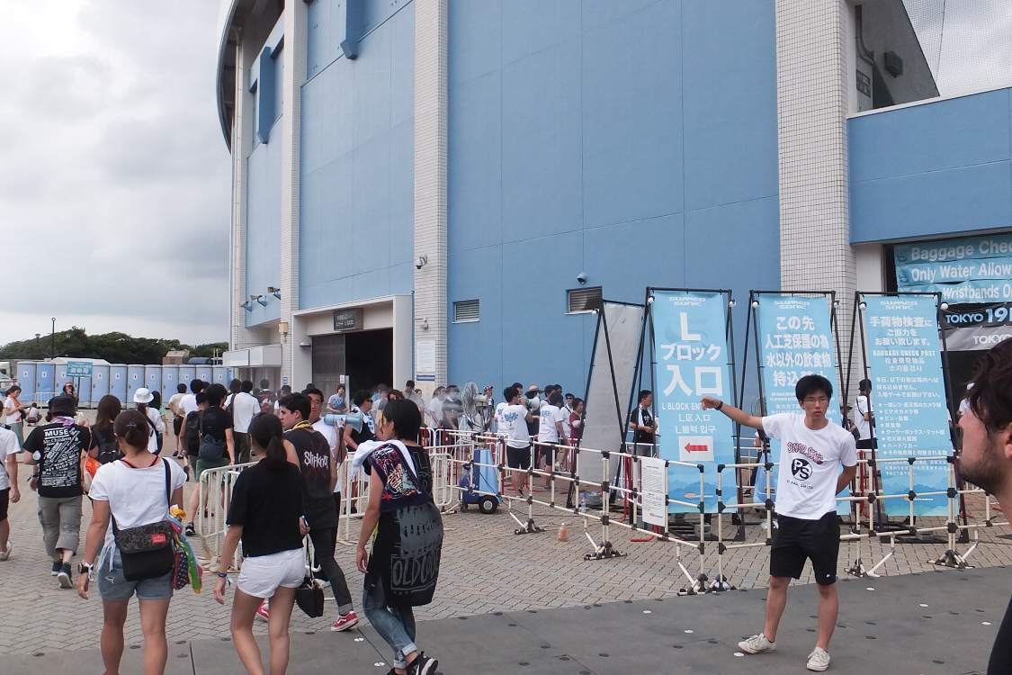 マリンステージのLブロック入り口。