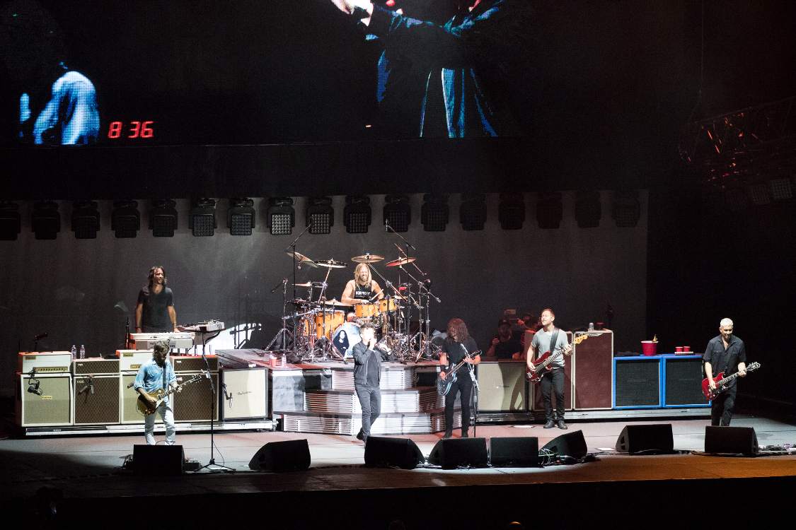 マウンテンステージ出演者のリック・アストリーが客演しました。